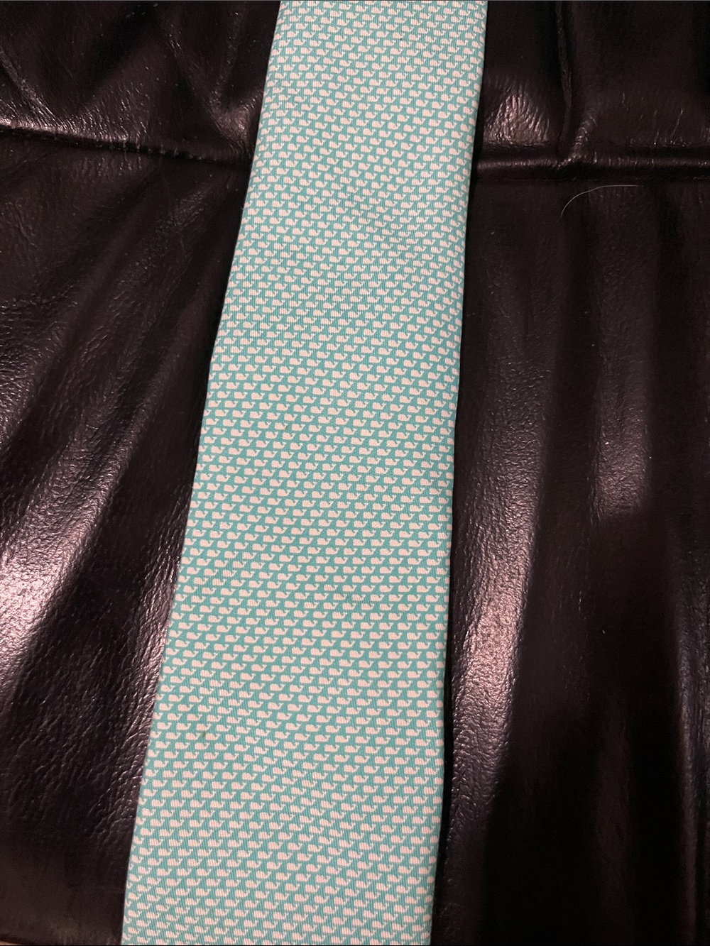 Vineyard Vines Aqua and White Patterned Silk Tie